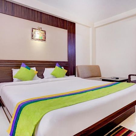 Hotel Treebo Trend Globe International Puri Esterno foto
