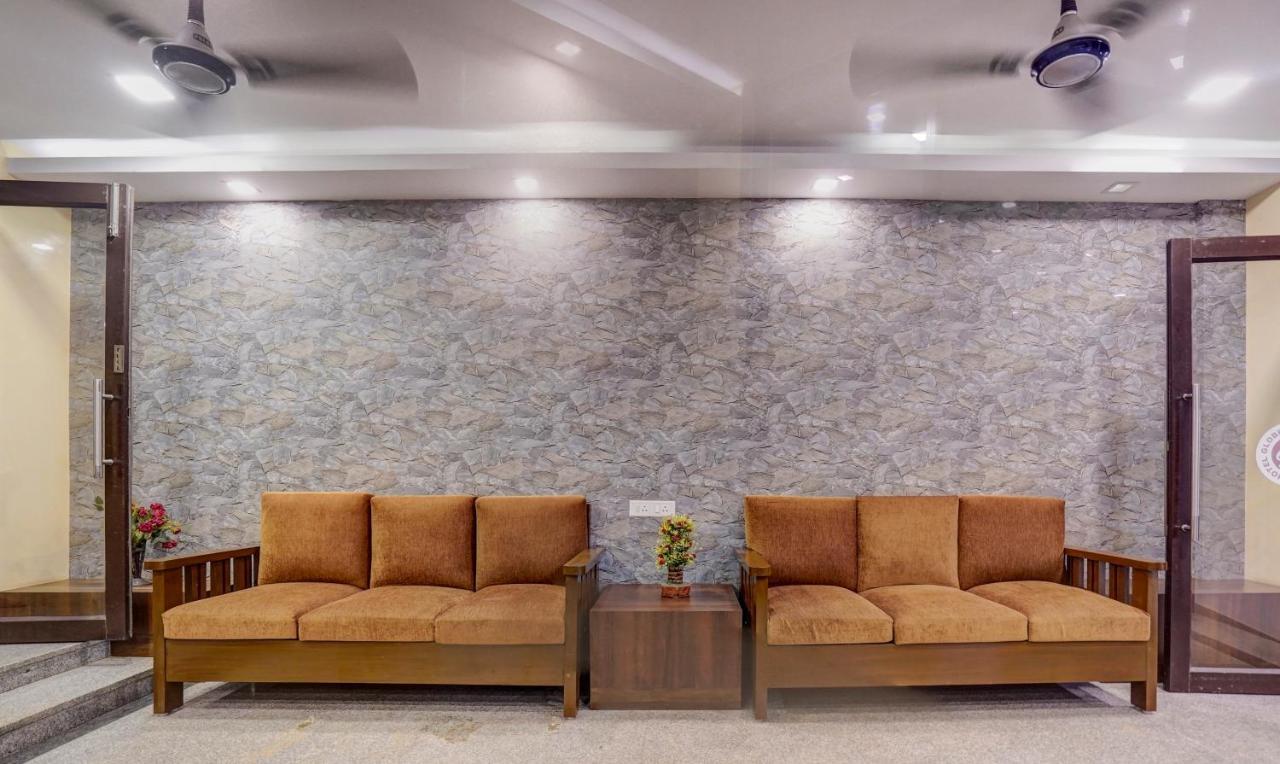Hotel Treebo Trend Globe International Puri Esterno foto