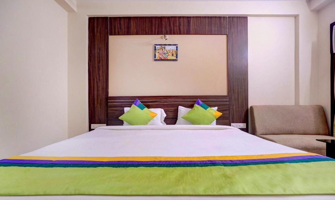 Hotel Treebo Trend Globe International Puri Esterno foto