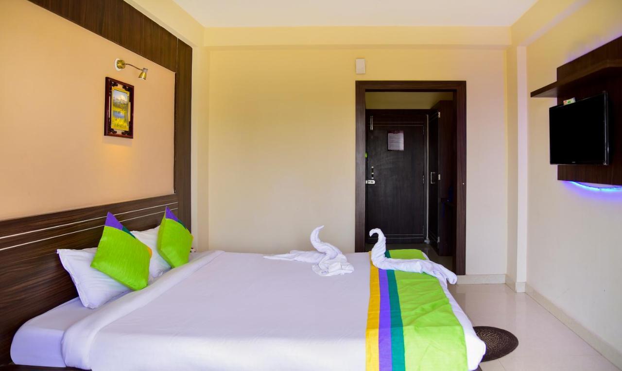 Hotel Treebo Trend Globe International Puri Esterno foto